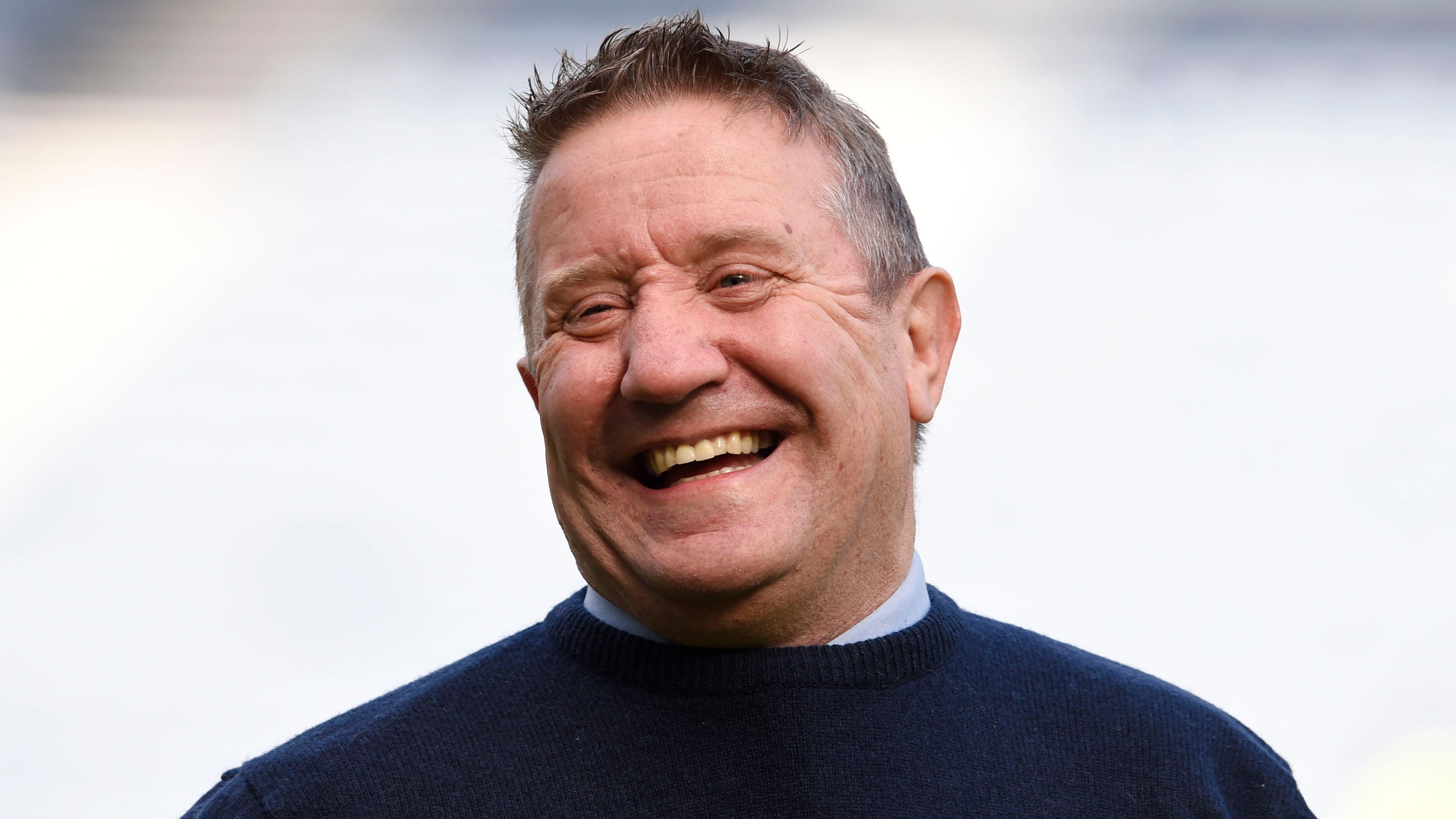 John Robertson Đôi Cánh Huyền Thoại Của Nottingham Forest – Huyền Thoại Không Thể Quên John Robertson Đôi Cánh Huyền Thoại Của Nottingham Forest – Huyền Thoại Không Thể Quên