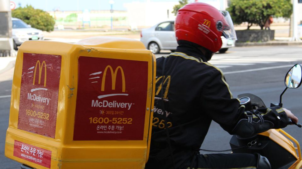 McDonald s Officially Launches Its UK McDelivery Service Trending mcdonald-s-officially-launches-its-uk-mcdelivery-service-trending