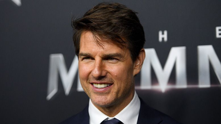 WATCH: Tom Cruise has some great news for Top Gun fans | Movies - heat ...