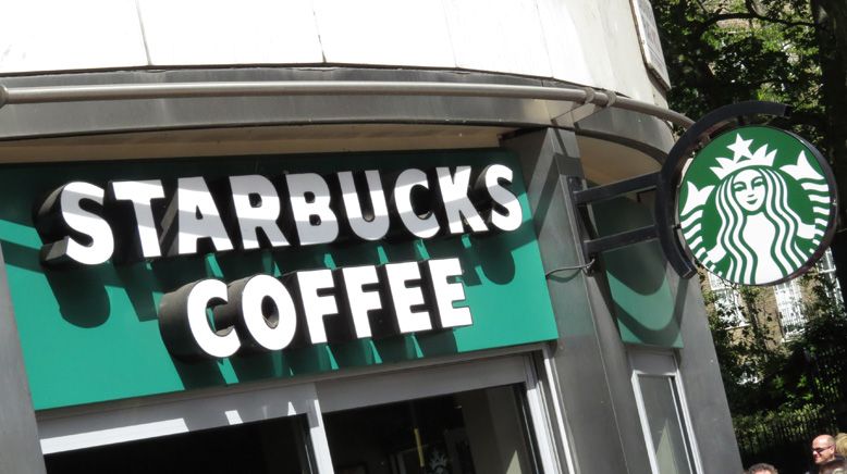 Starbucks are offering 50% off food in over 350 UK branches | Trending ...