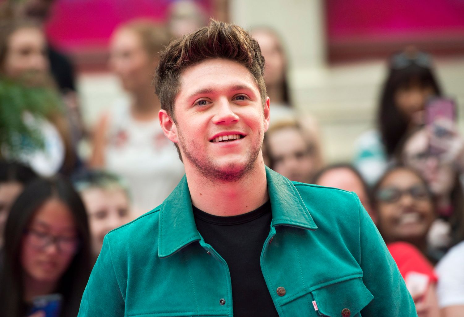 Niall Horan reveals first solo album release date and debuts new single ...