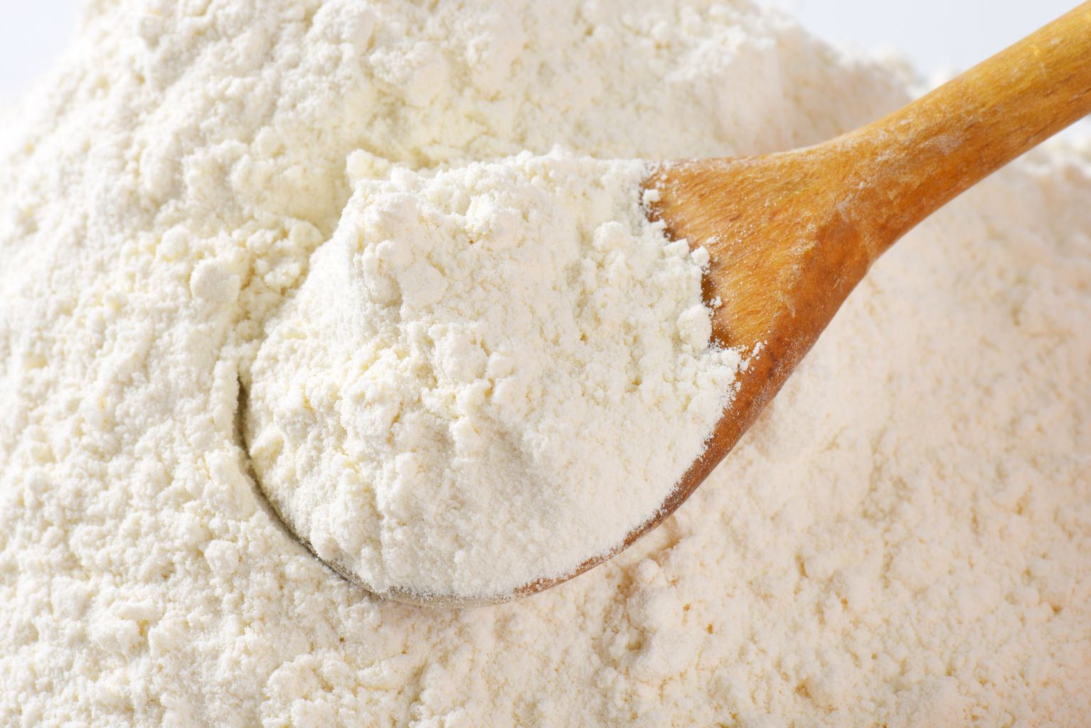 Experts say birth defects could be cut if folic acid was added to flour