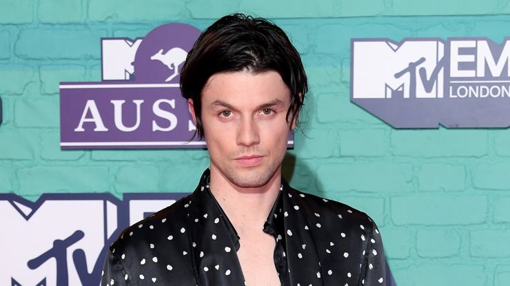 Watch James Bay Drops His New Music Video Featuring A Stranger Things