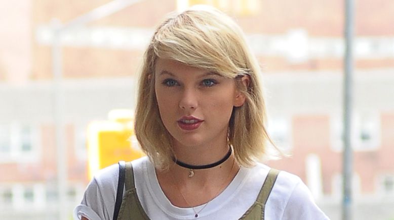 Fans think Taylor Swift’s new music video has lots of hidden messages ...