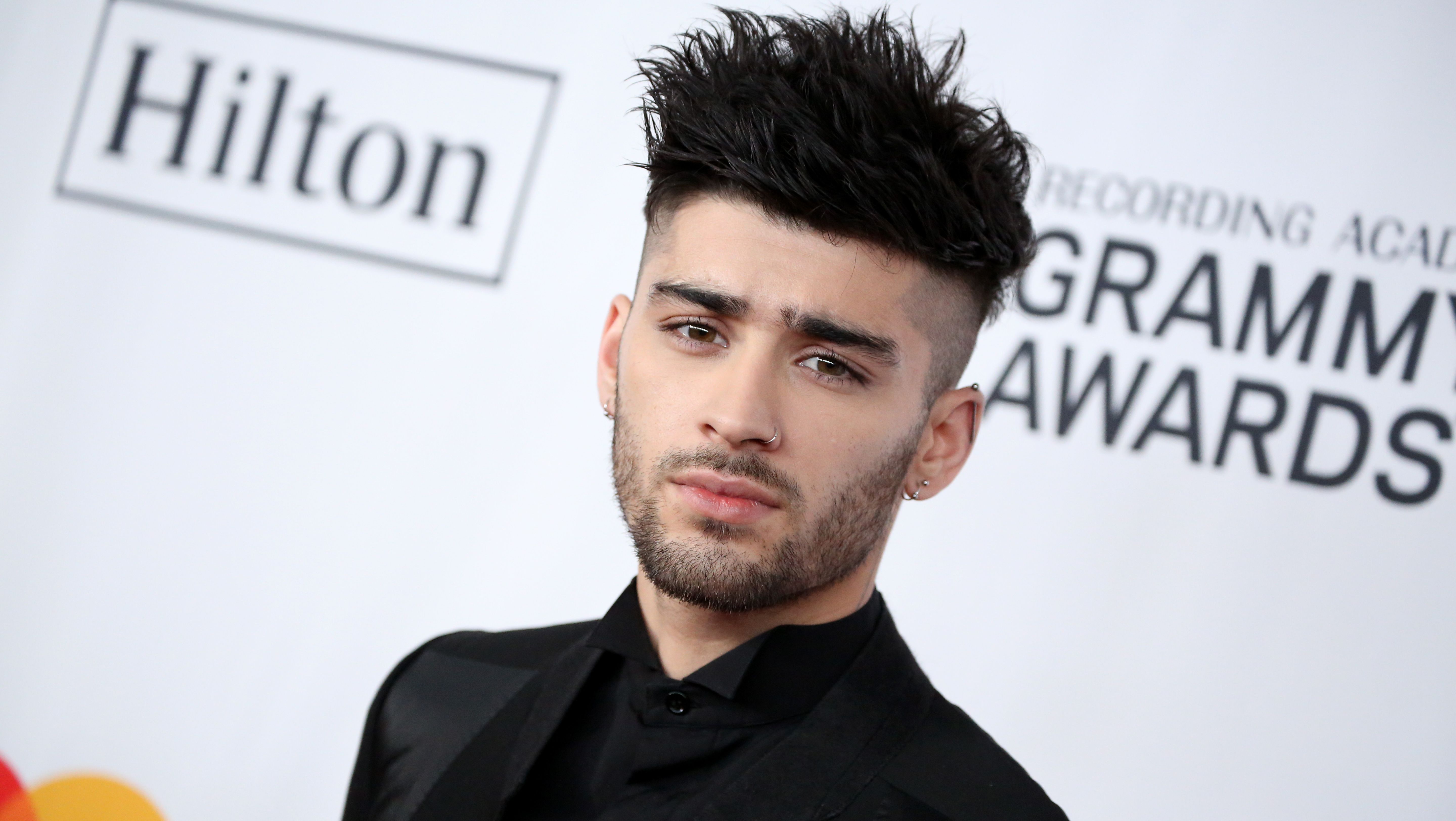 Zayn Malik Teases Brand New Music Video With Fans Music Hits Radio zayn-malik-teases-brand-new-music-video-with-fans-music-hits-radio