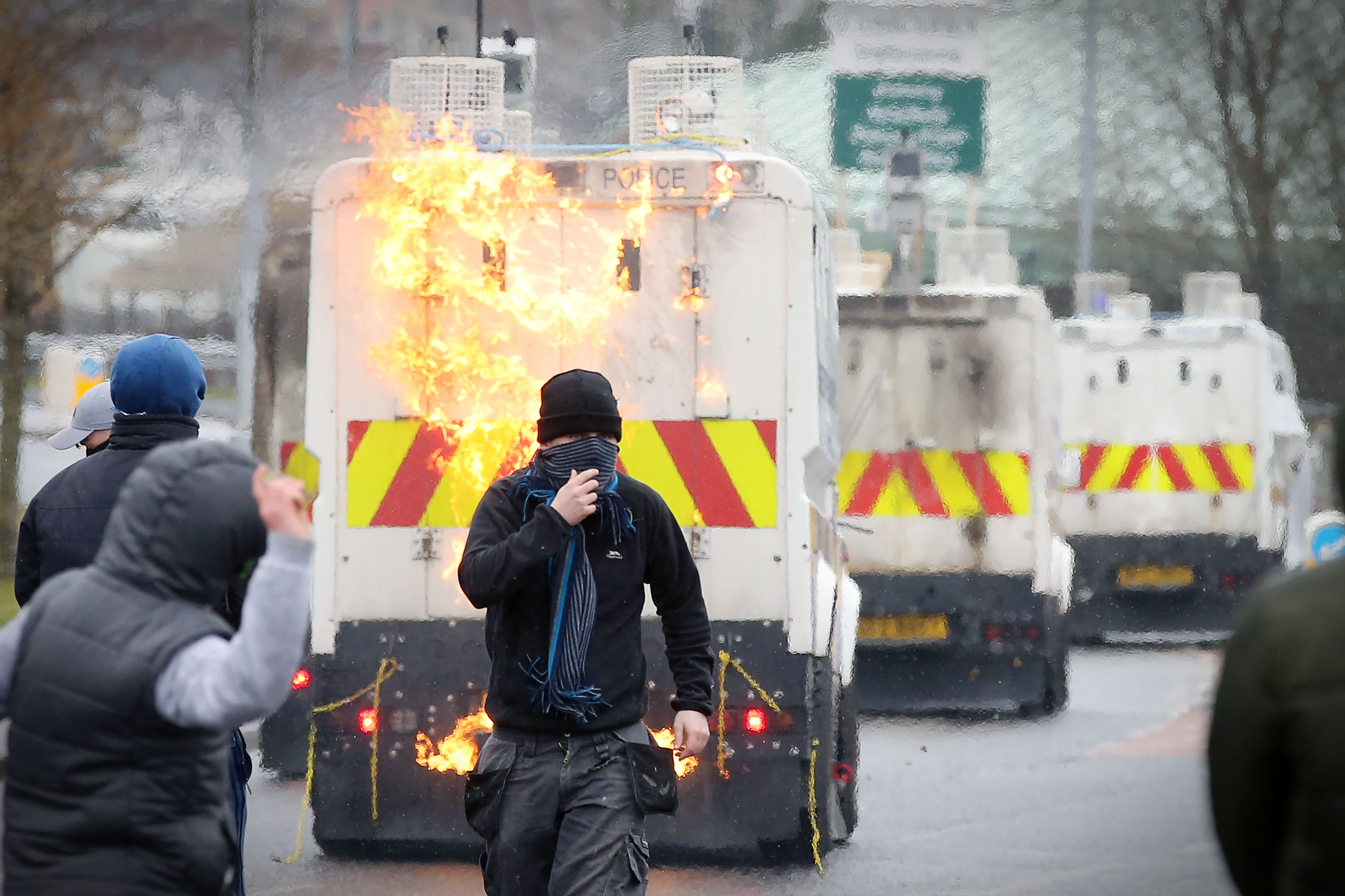 5 arrested following petrol bomb attack in Londonderry | News - Cool FM