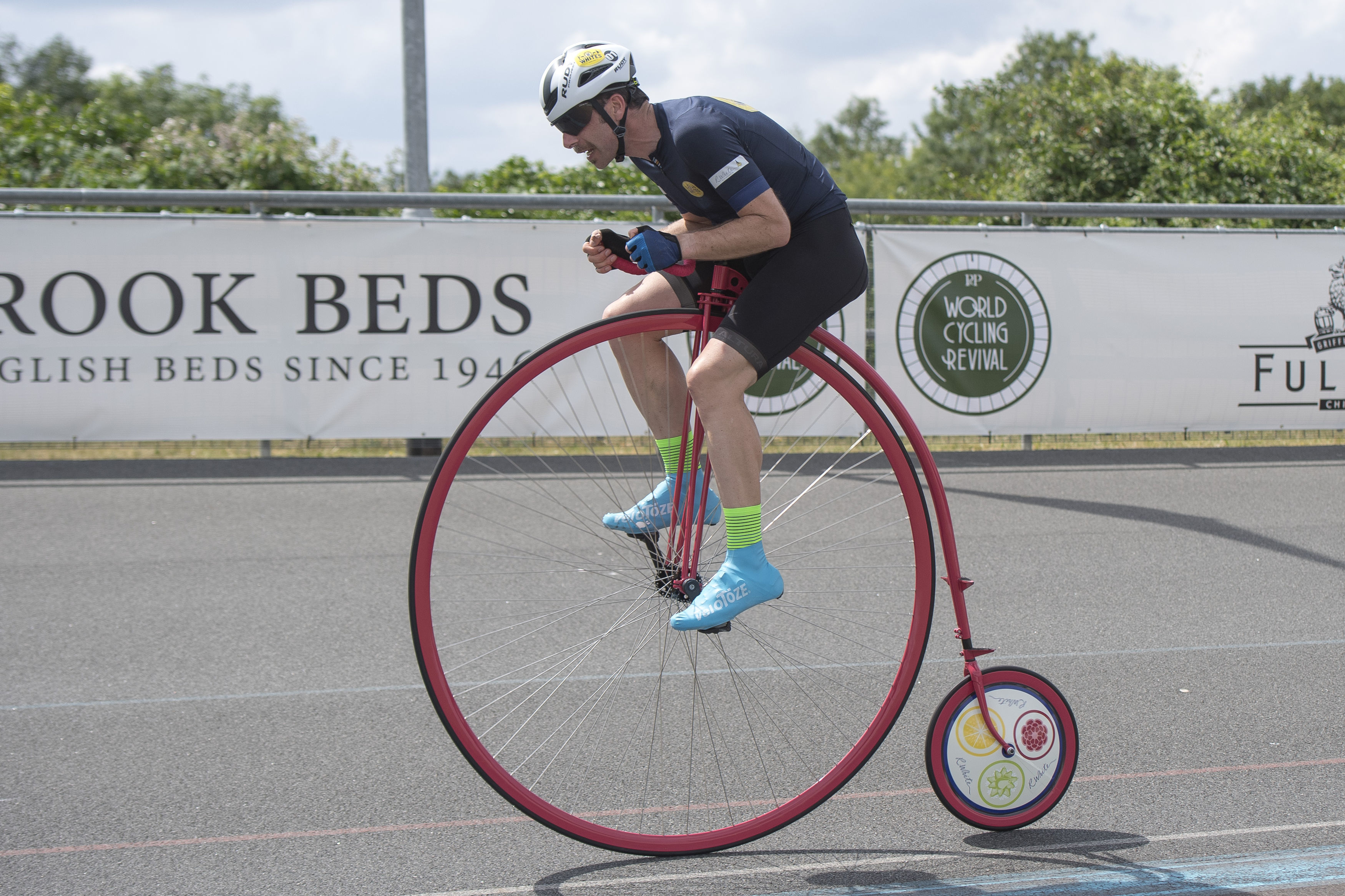 Beaumont sets British record for distance on penny farthing in an