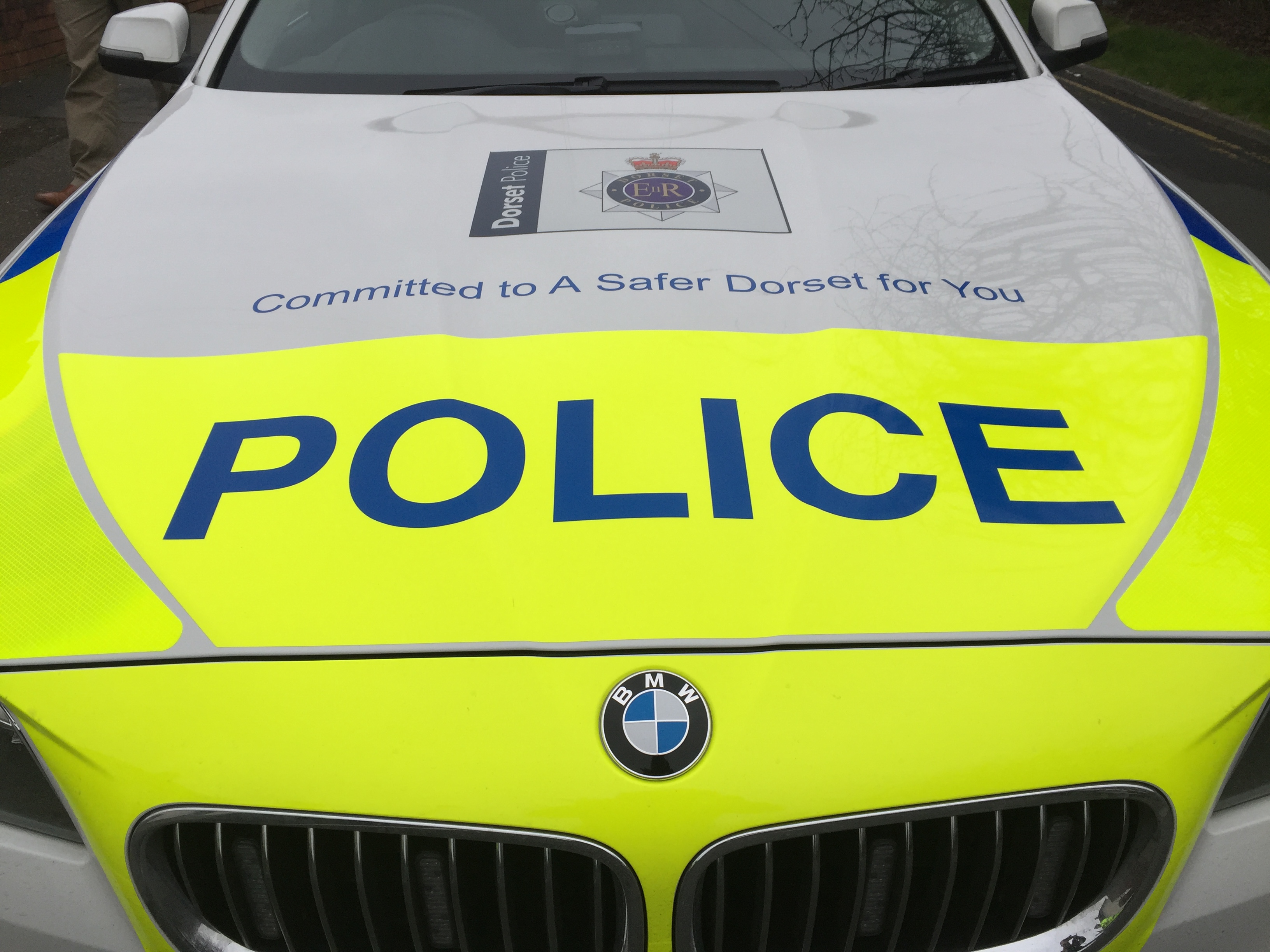 Two people injured in Bournemouth fail-to-stop crash