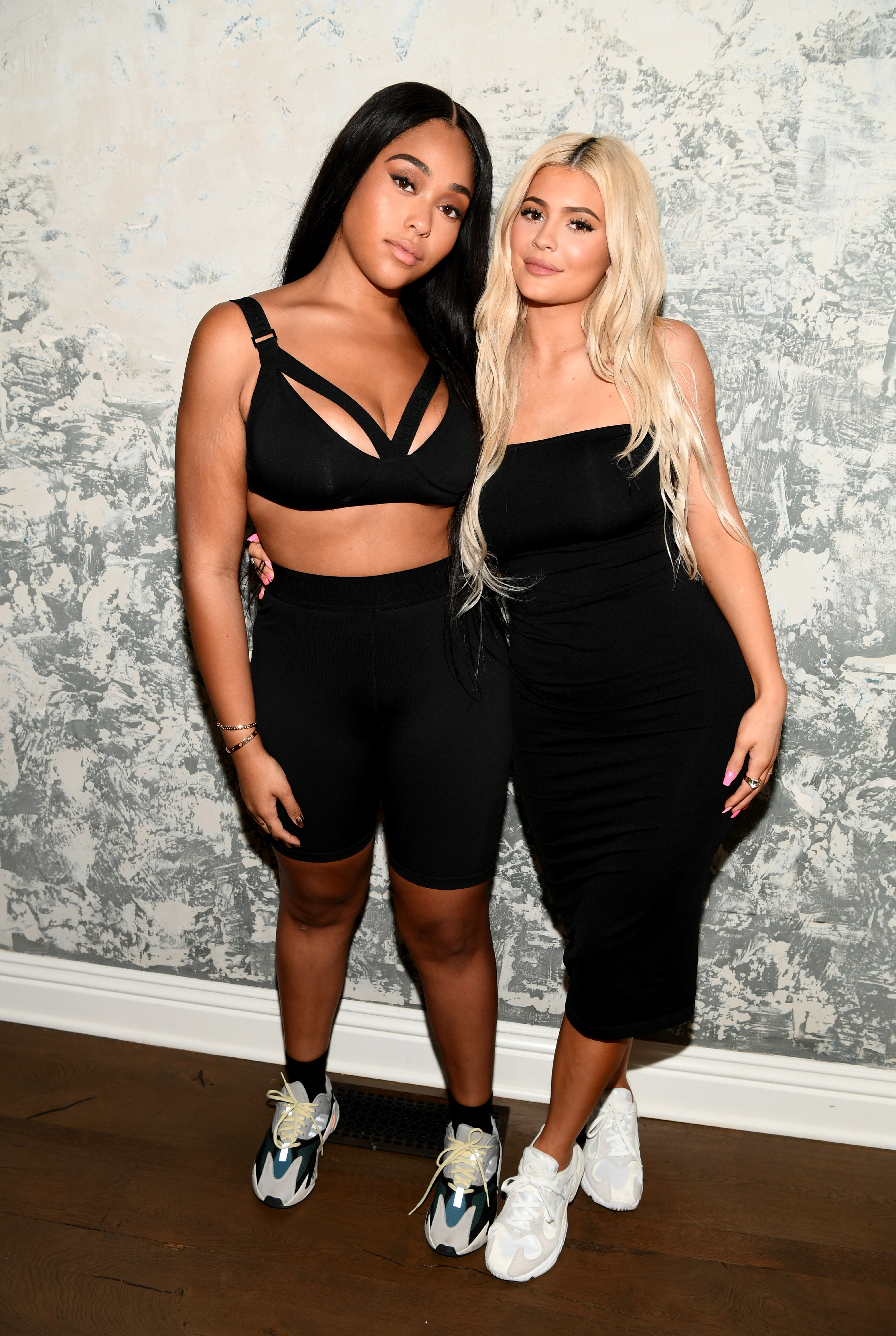 Kylie Jenner slates her former BFF Jordyn Woods Celebrity KISS(02)