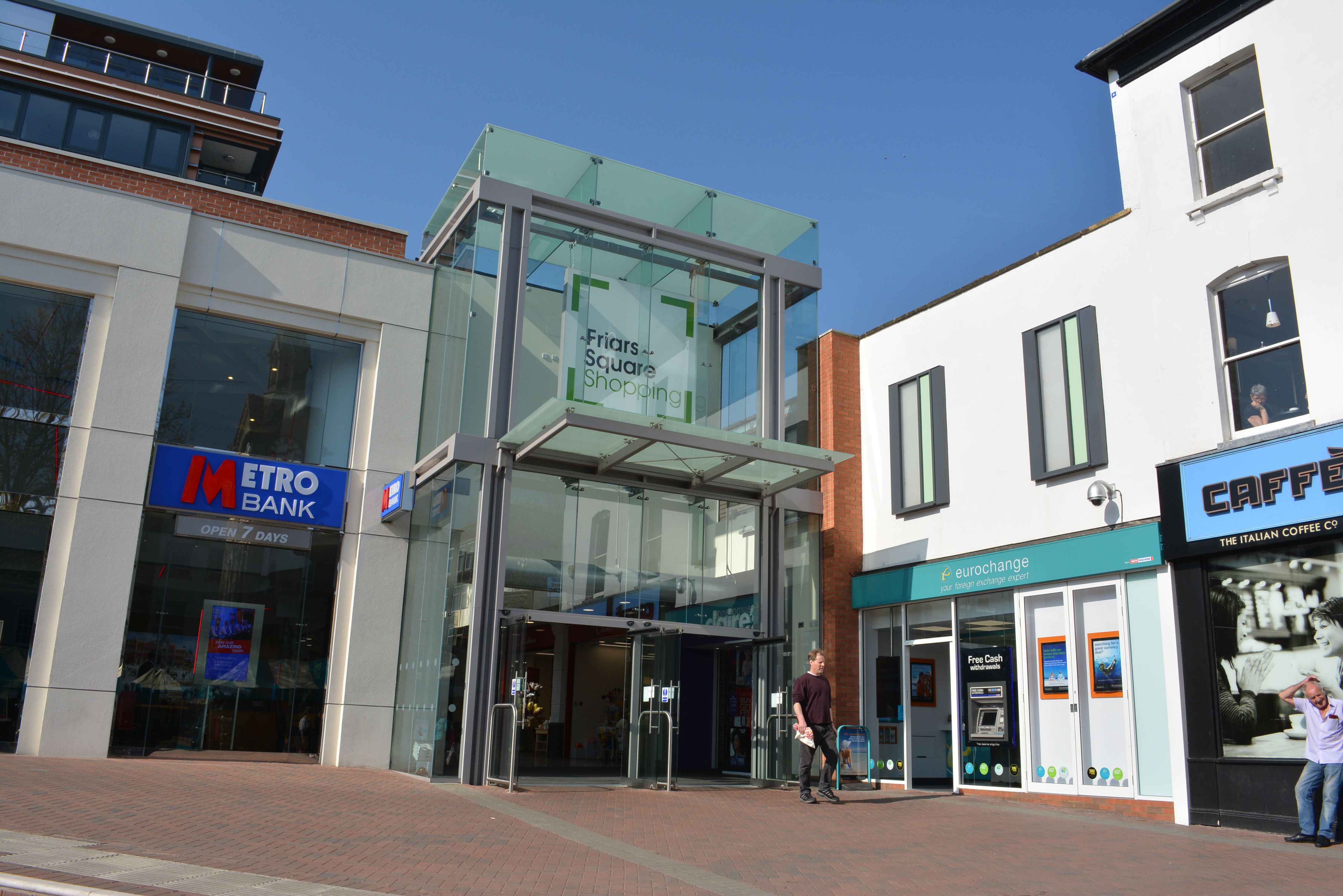 Council eyes-up Aylesbury shopping centre | News - Greatest Hits Radio ...