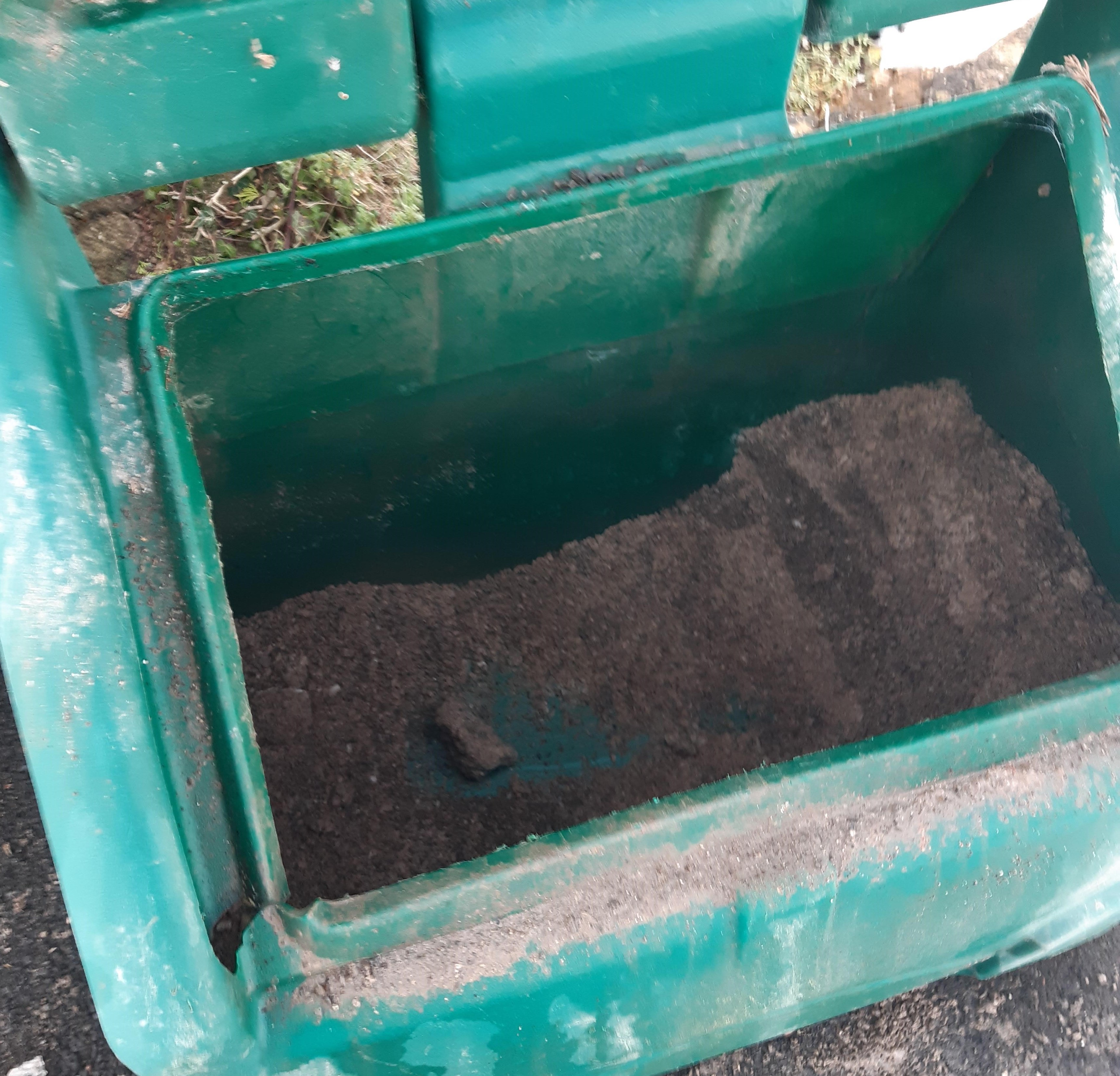 Depeleted grit bins across North Yorkshire to be replenished News Greatest Hits Radio