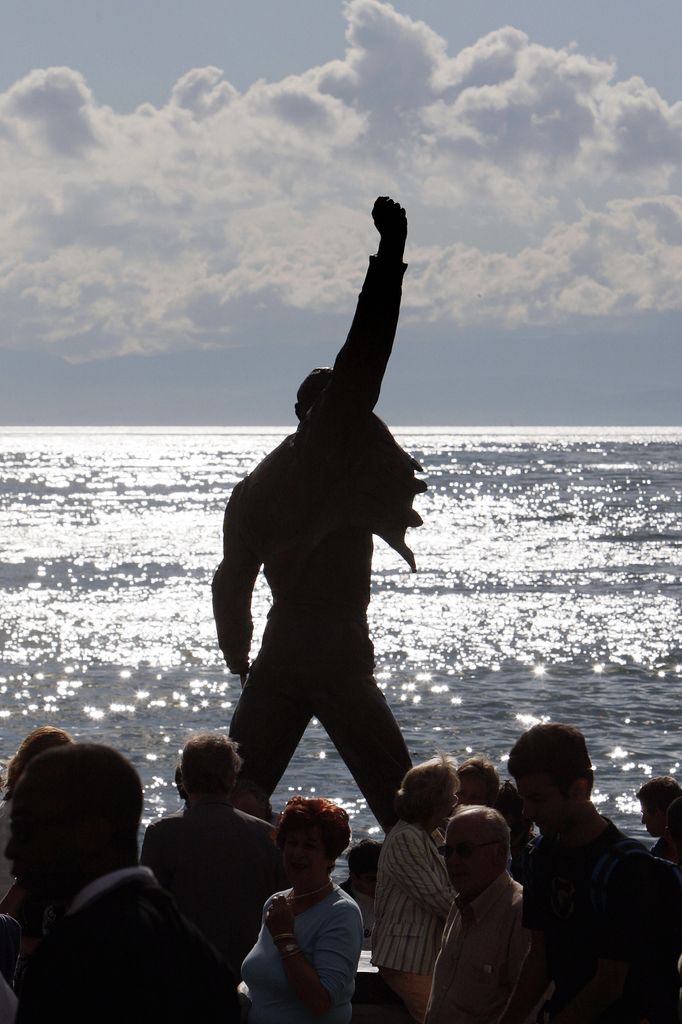 Freddie Mercury statue