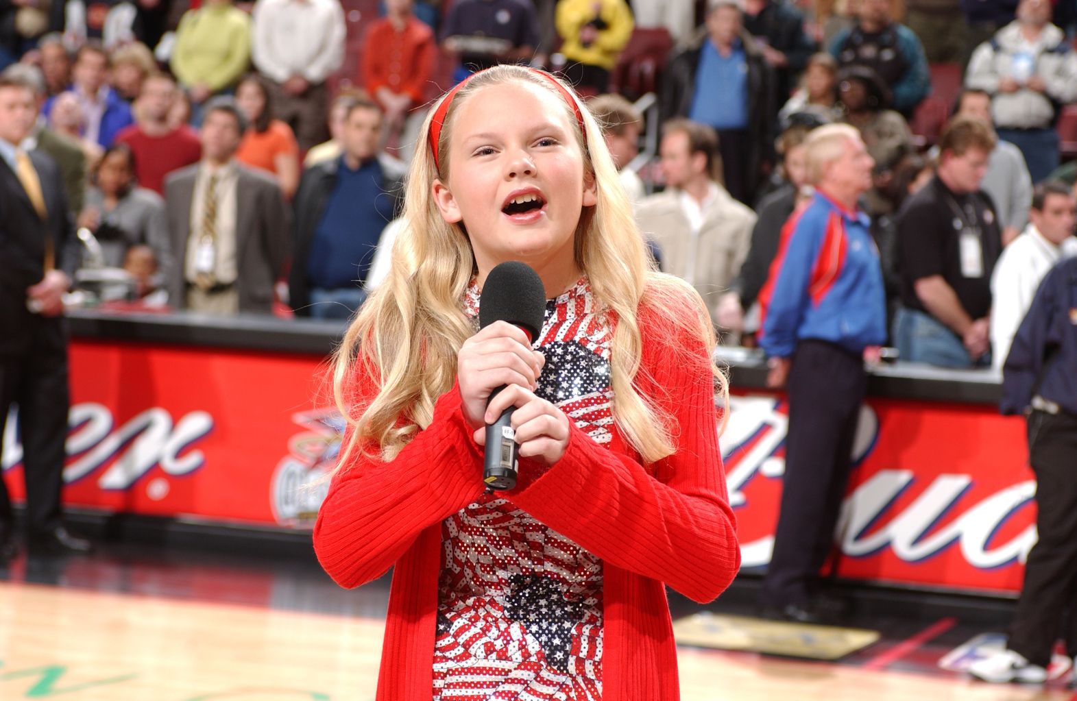 2002 Taylor Swift Detroit Pistons