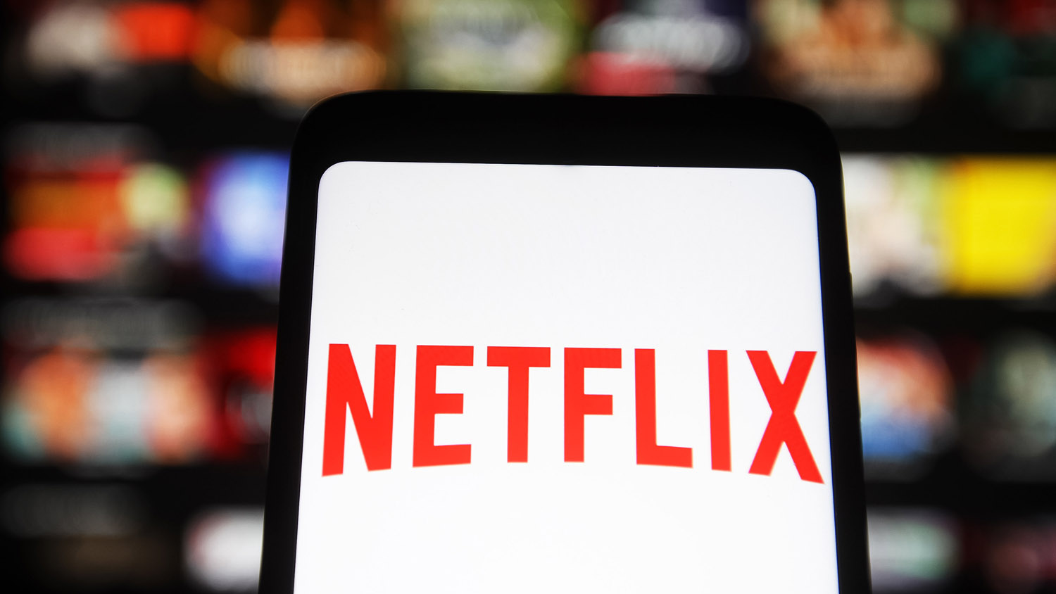 Netflix has officially begun its plan to make users pay extra for password  sharing