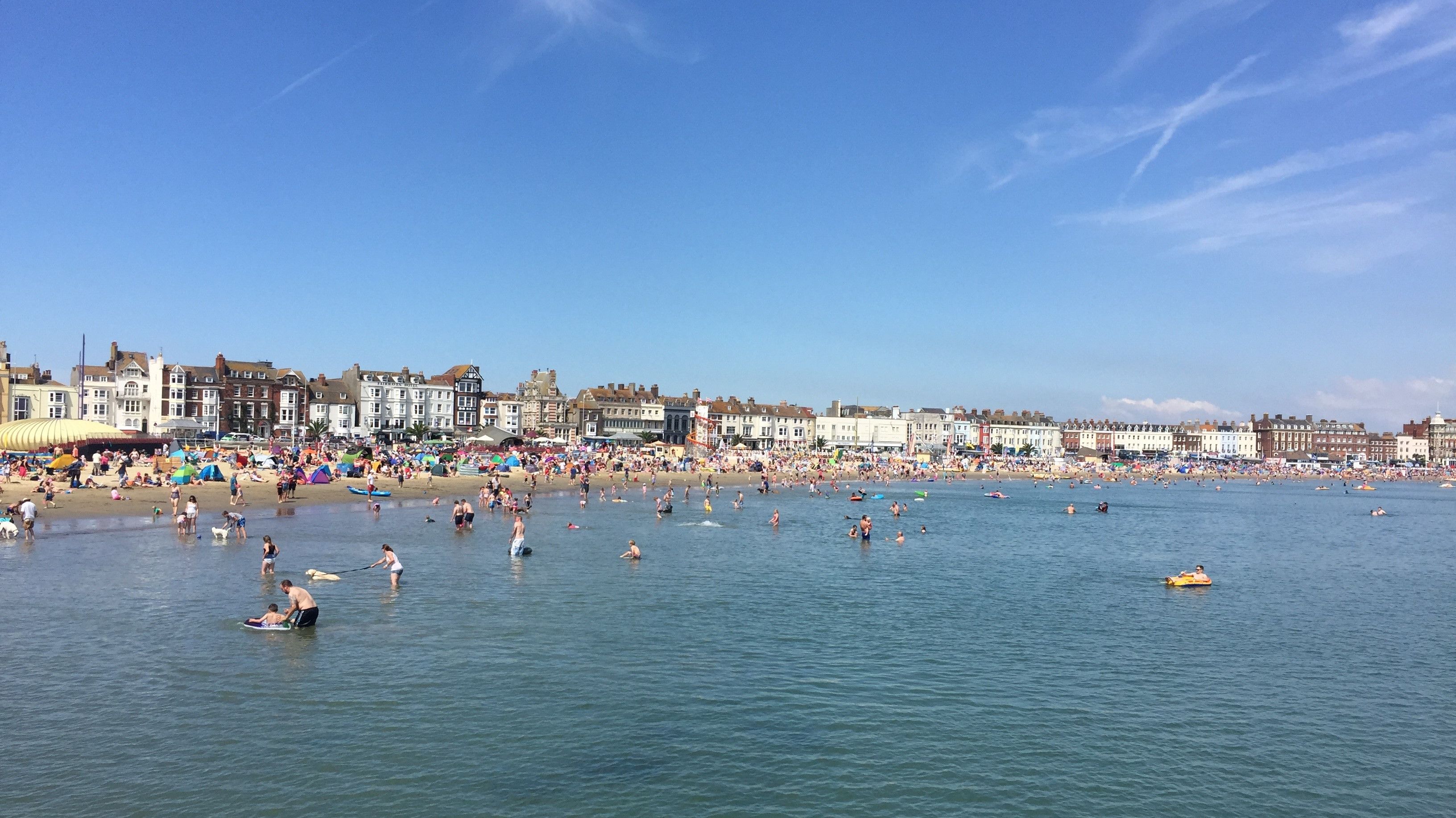 Two new beach 'toy libraries' for Weymouth