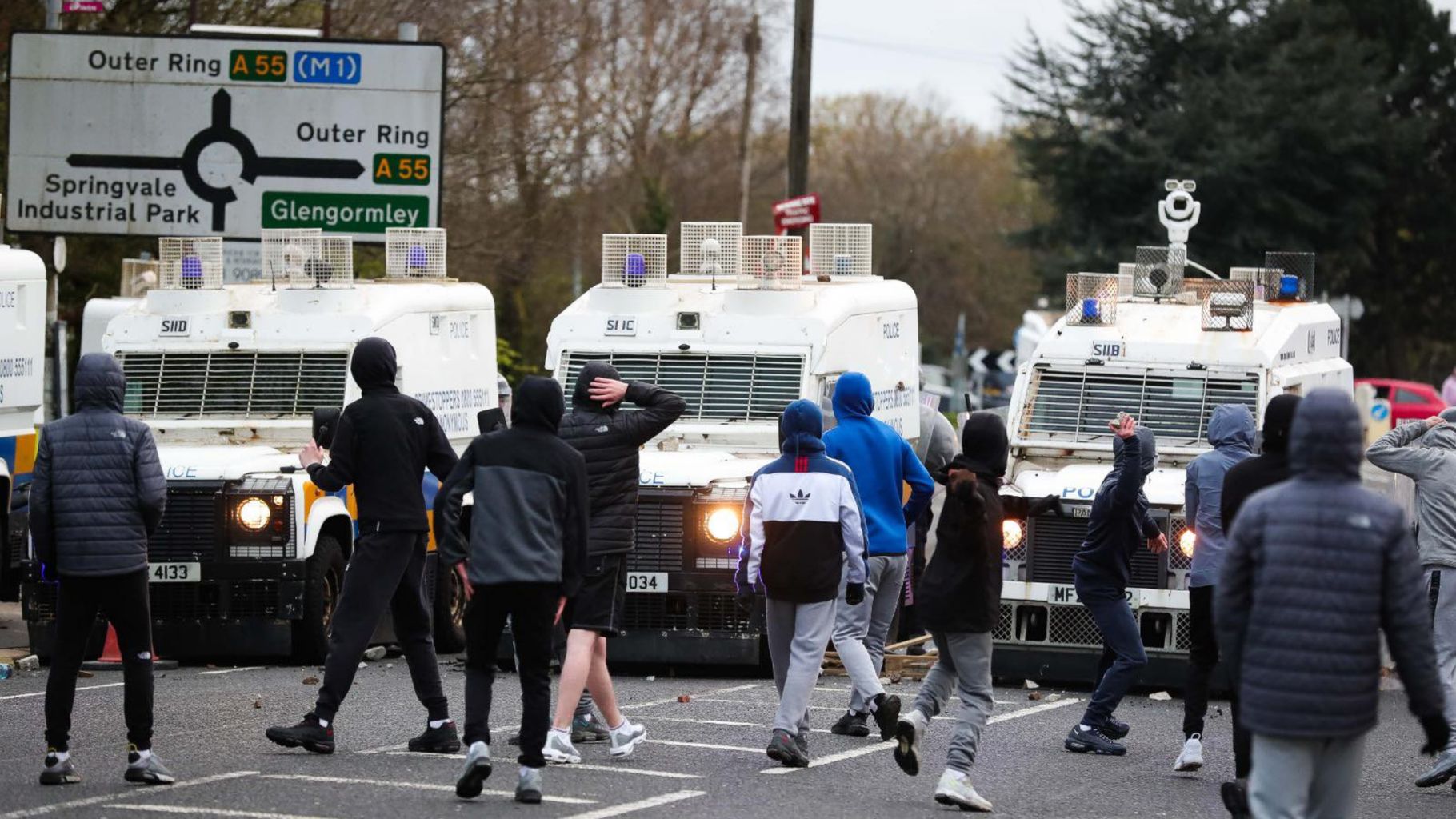 Violence In Belfast , 1969 Northern Ireland riots – OQOJV