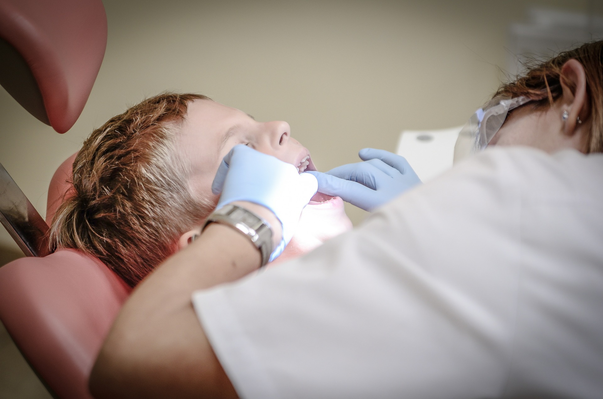 Almost 500 Swindon children had hospital tooth extractions in 2024