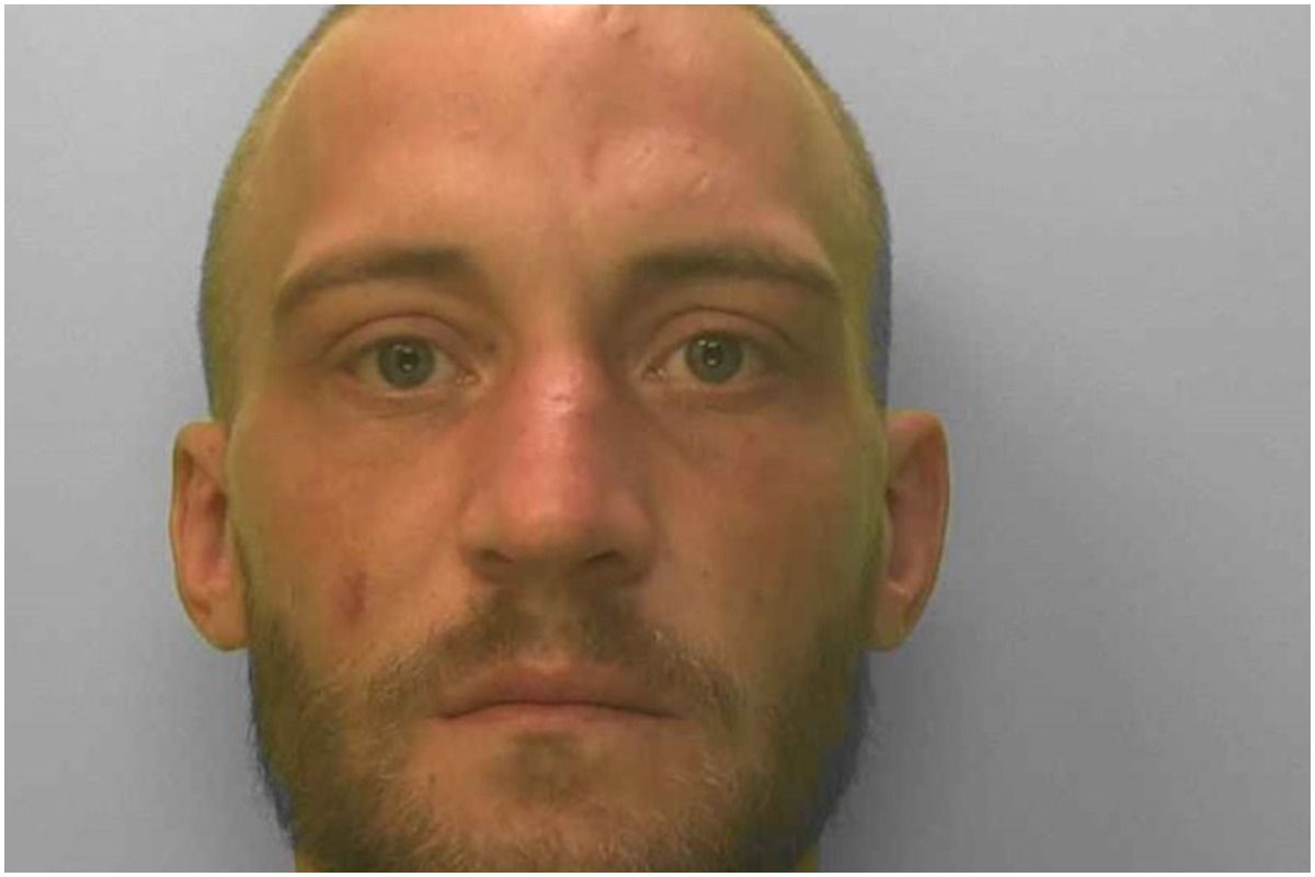 man-with-links-to-west-sussex-wanted-by-police-on-recall-to-prison-news-greatest-hits-radio