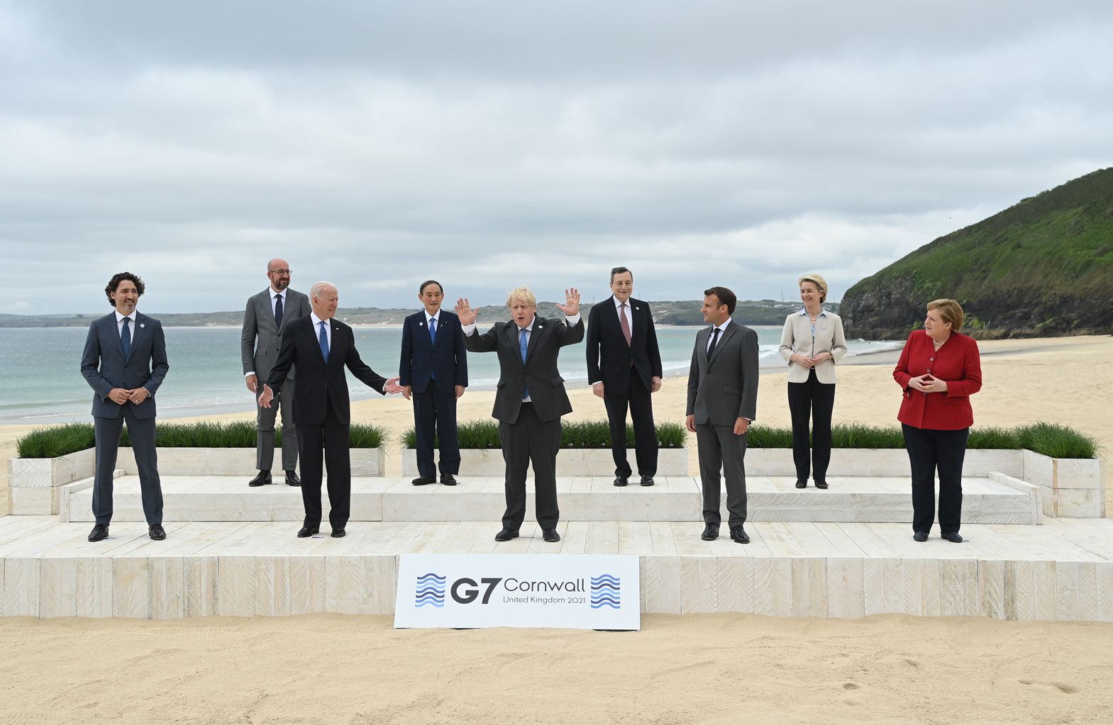 Boris Johnson to host Cornish beach barbecue for G7 world leaders