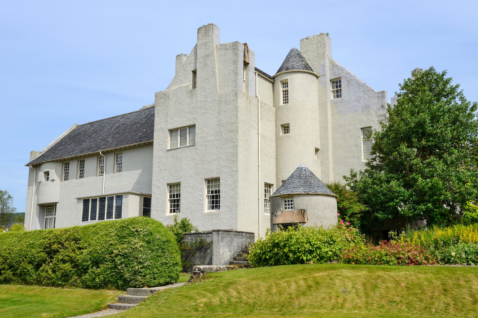 Snaps give insight into Mackintosh Hill House masterpiece
