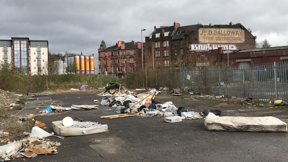 Calls for Glasgow bulk uplift charge to be scrapped News Clyde 1