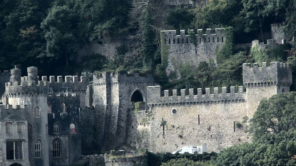 I'm a celebrity contestants are already settled into their temporary home in a Welsh Castle as show kicks off tonight