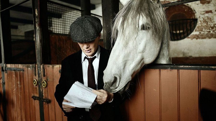 Peaky Blinders star confirms Polly's supernatural powers  Peaky blinders  costume, Peaky blinders, Peaky blinders fashion