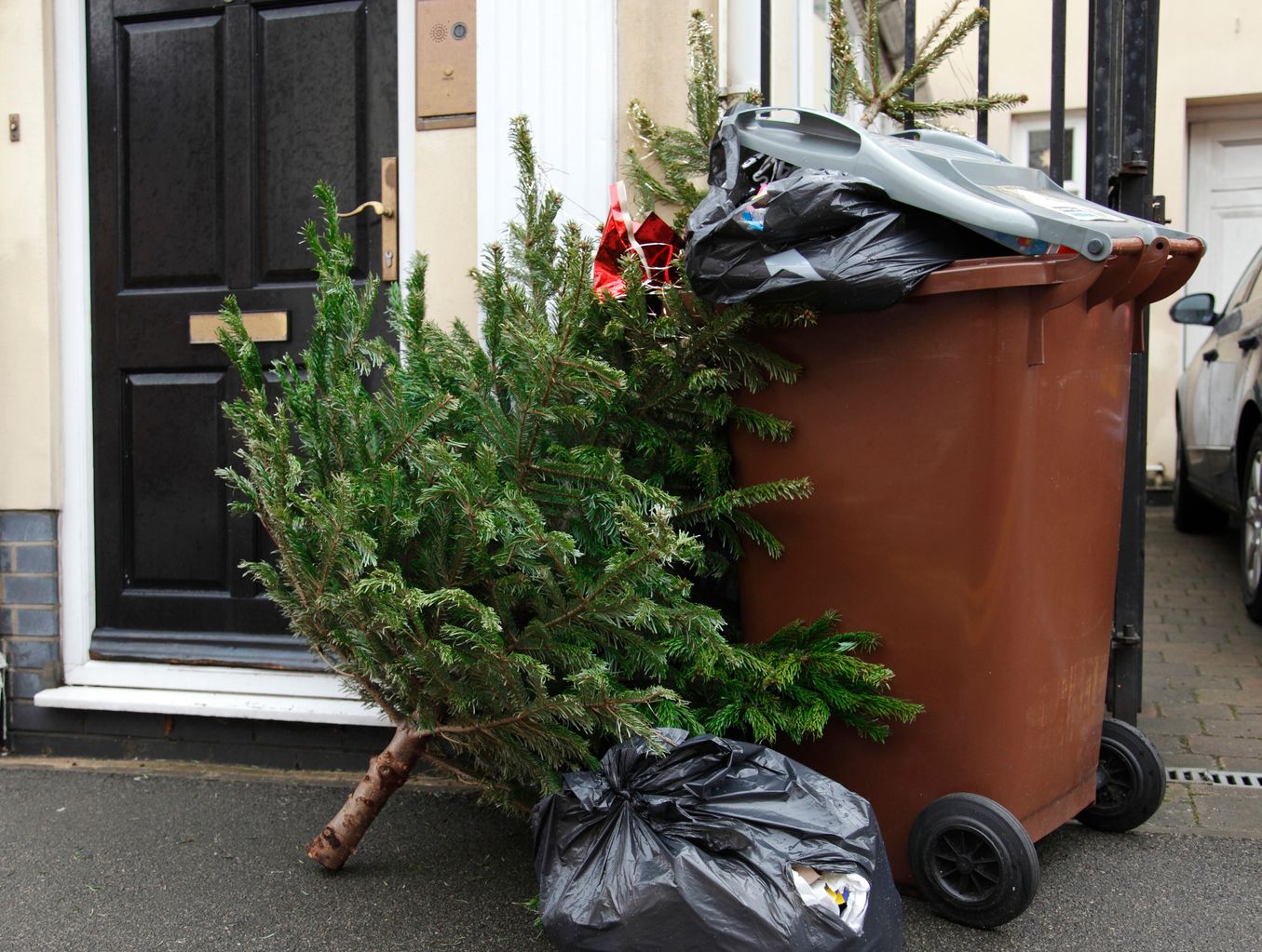 Christmas rubbish collections in Cornwall