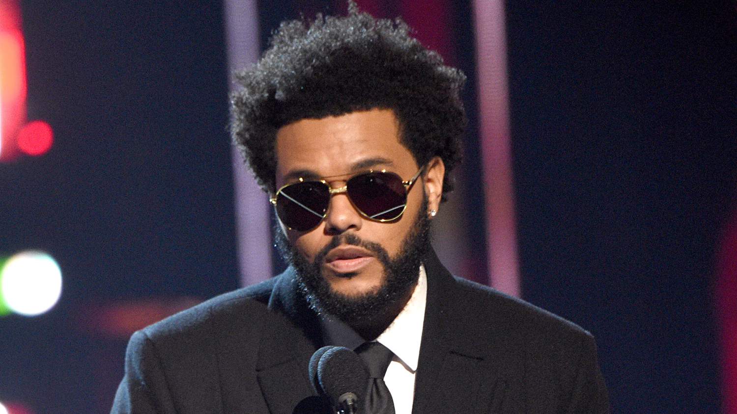 The Weekend's fifth album 'Dawn FM' is out now