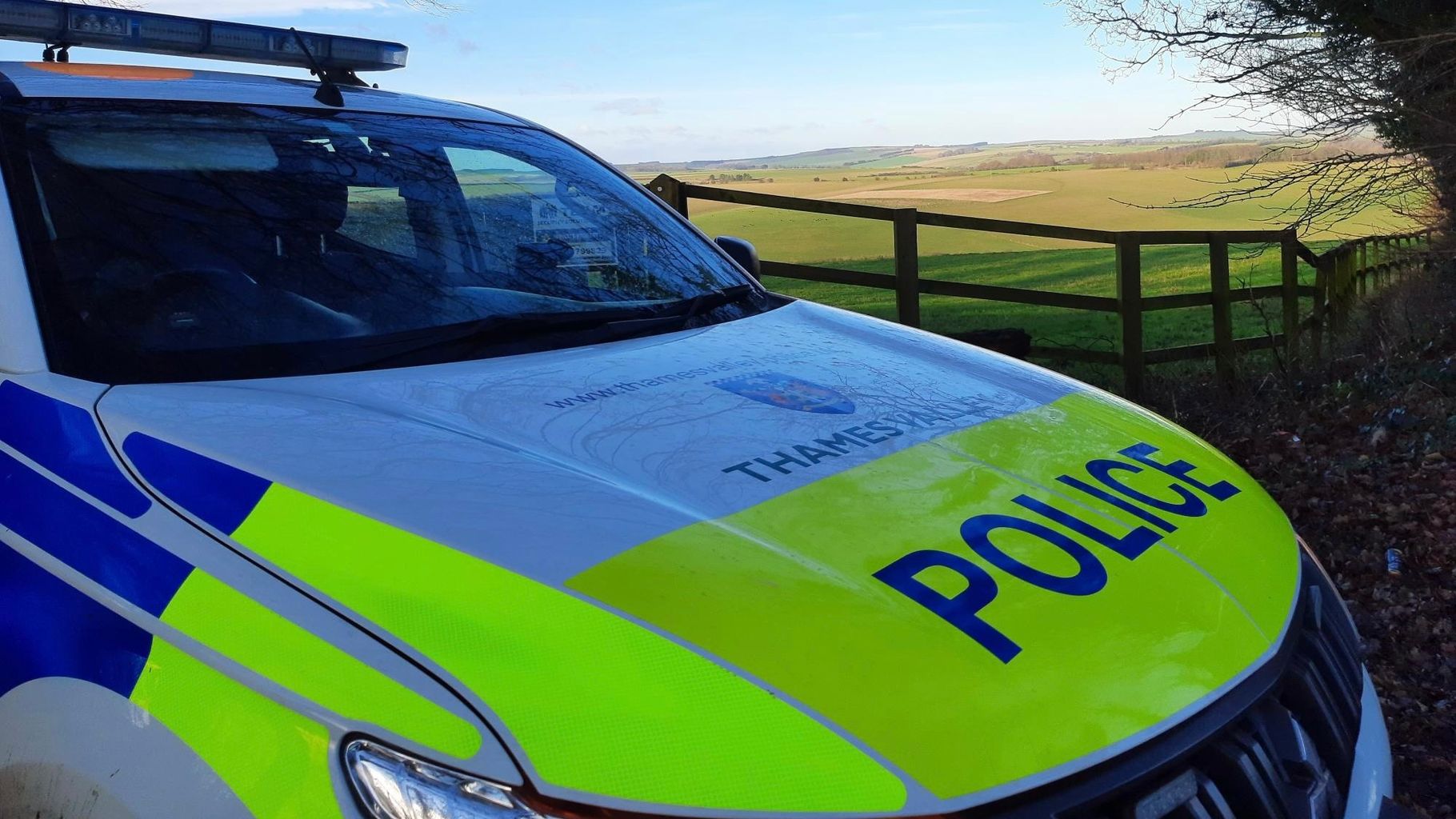 Police officers attacked in Crowthorne