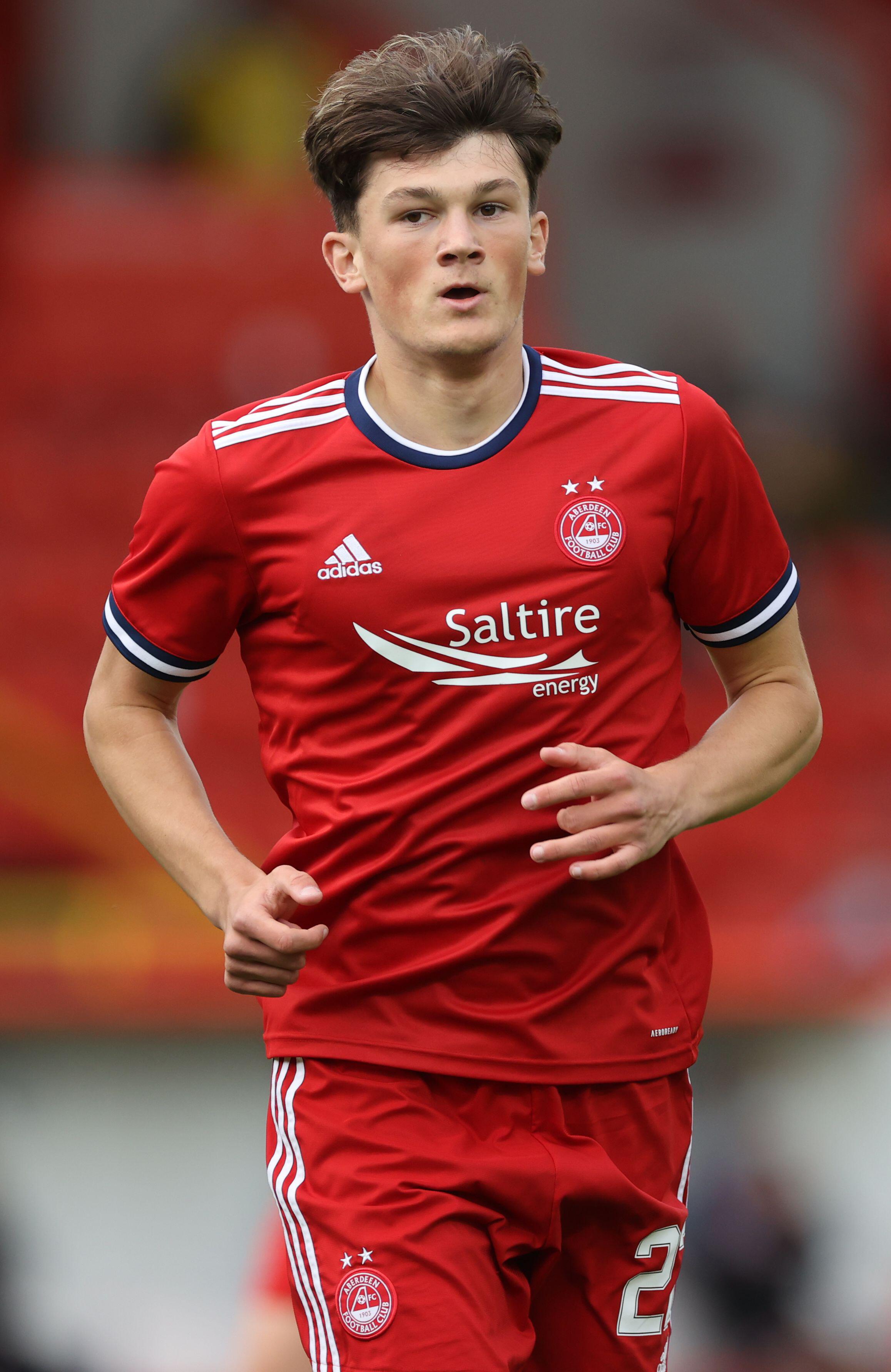 Aberdeen 'receive £4.8m bid' for teenager Calvin Ramsey