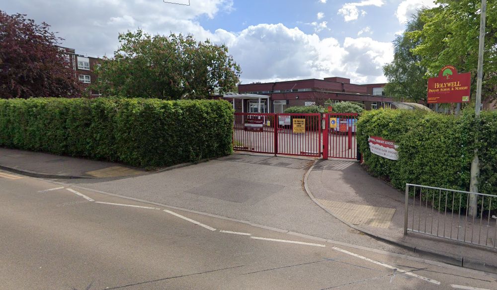 Plans to reduce places at Watford primary school a step closer | News ...