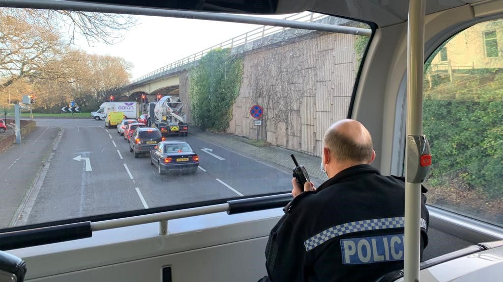 Officers commandeer double-decker to catch Dorset's text-and-drivers ...