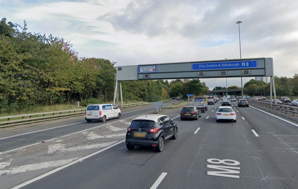 Roadworks between Cardonald and Braehead junctions on the M8