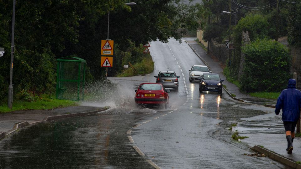 Flooding in Par