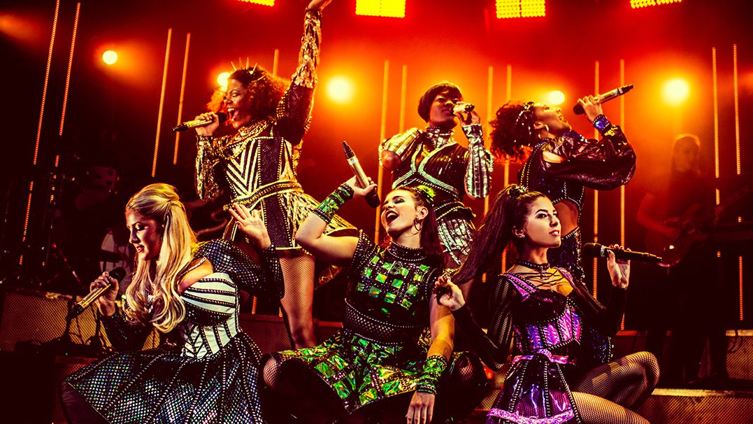 SIX THE MUSICAL TO BE FILMED WITH ORIGINAL WEST END CAST – Theatre Fan