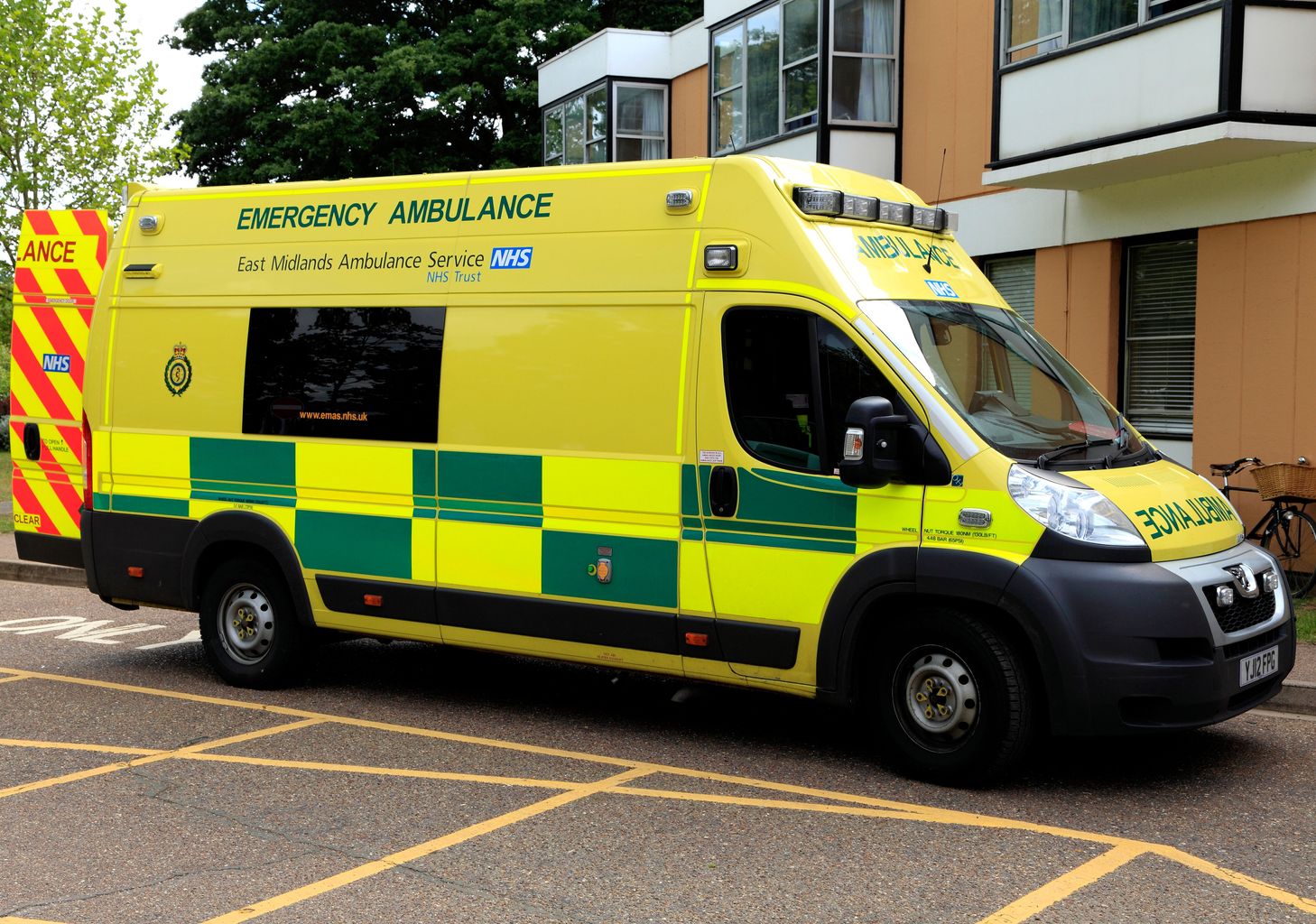 East Midlands Ambulance Service urges public to take heat seriously