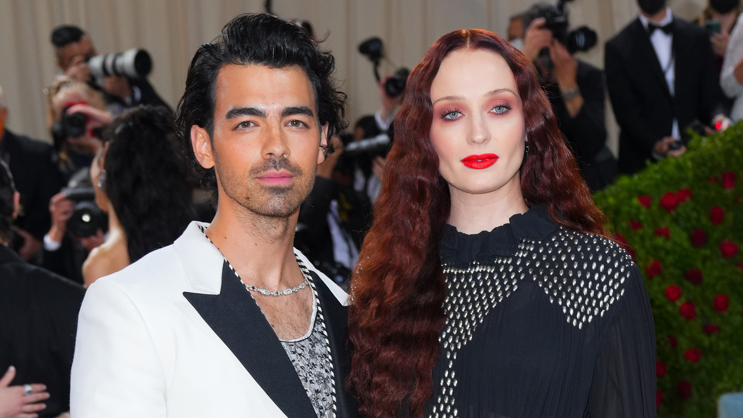 Sophie Turner and Joe Jonas Post Photos From Their Second Wedding