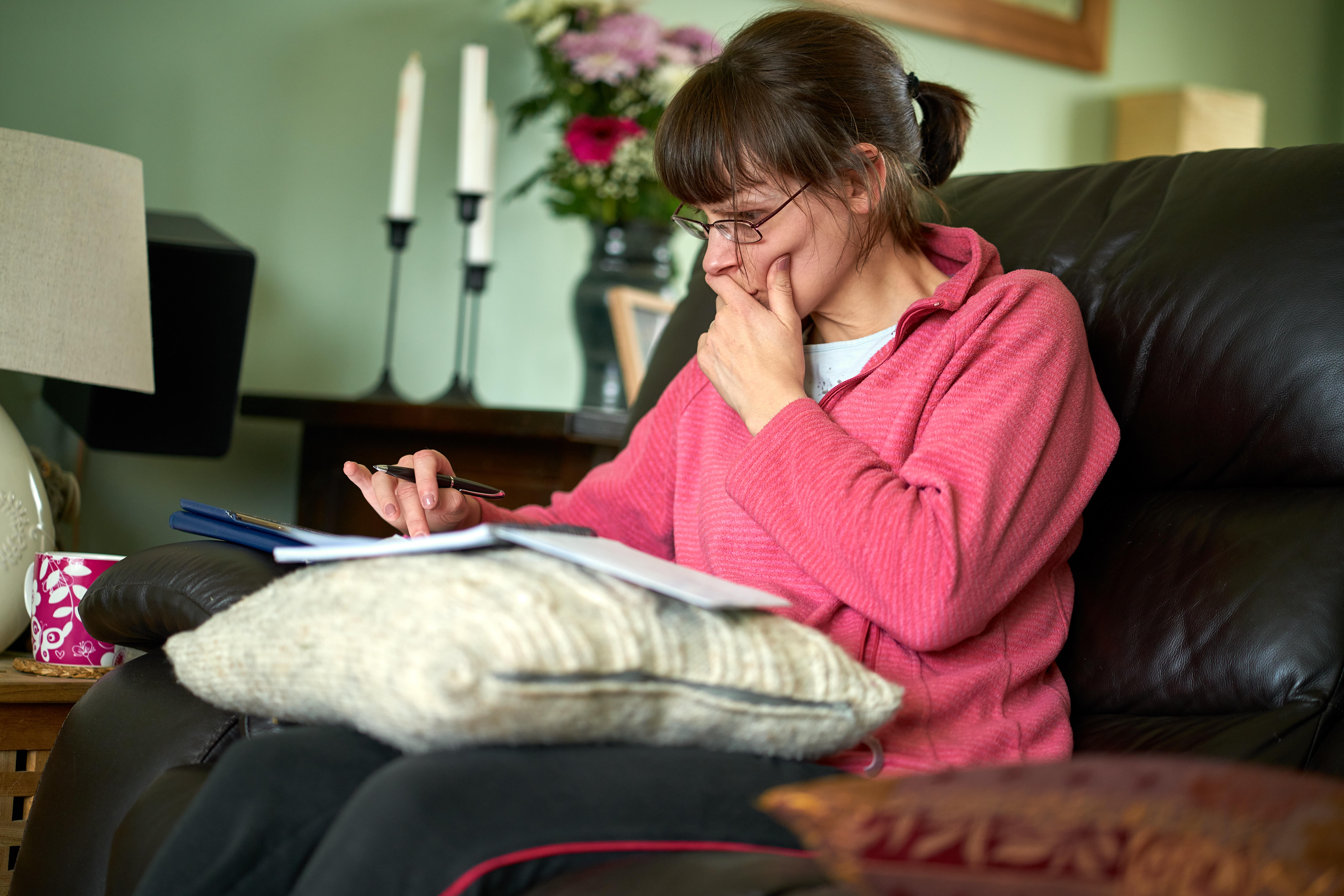 One in 10 Scots left with no money after paying essential expenses ...