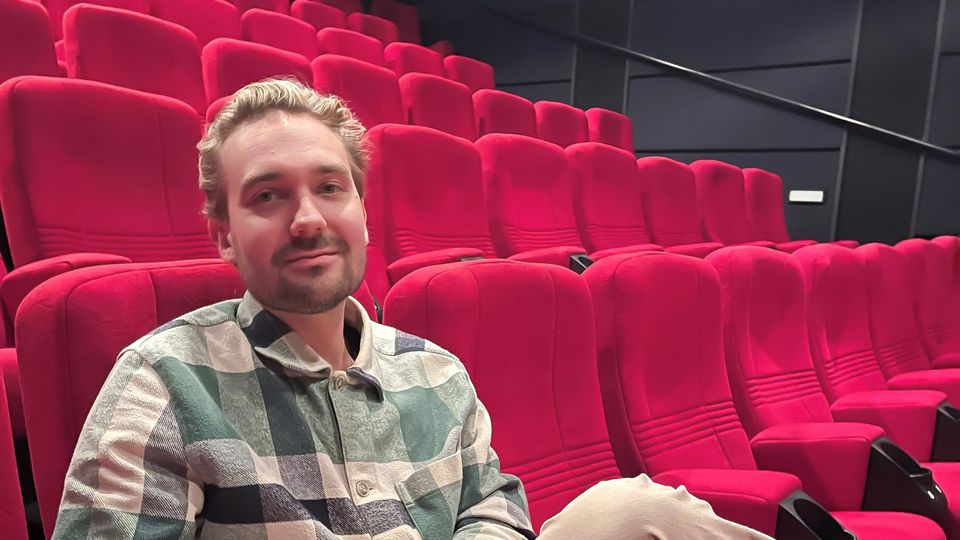 Severi Koivusalo on sekä elokuvatuottaja ja rumpali