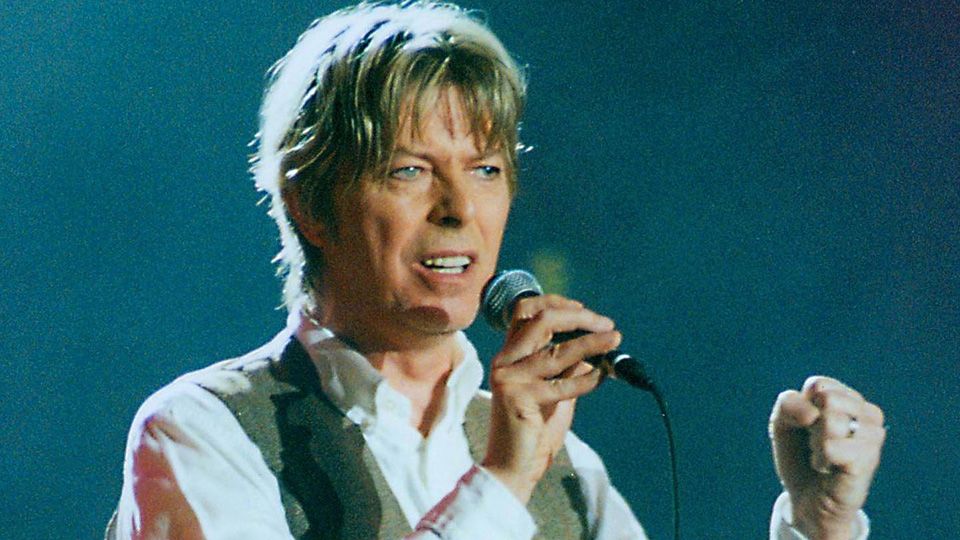 David Bowie Photo Retrospective: Life and Career