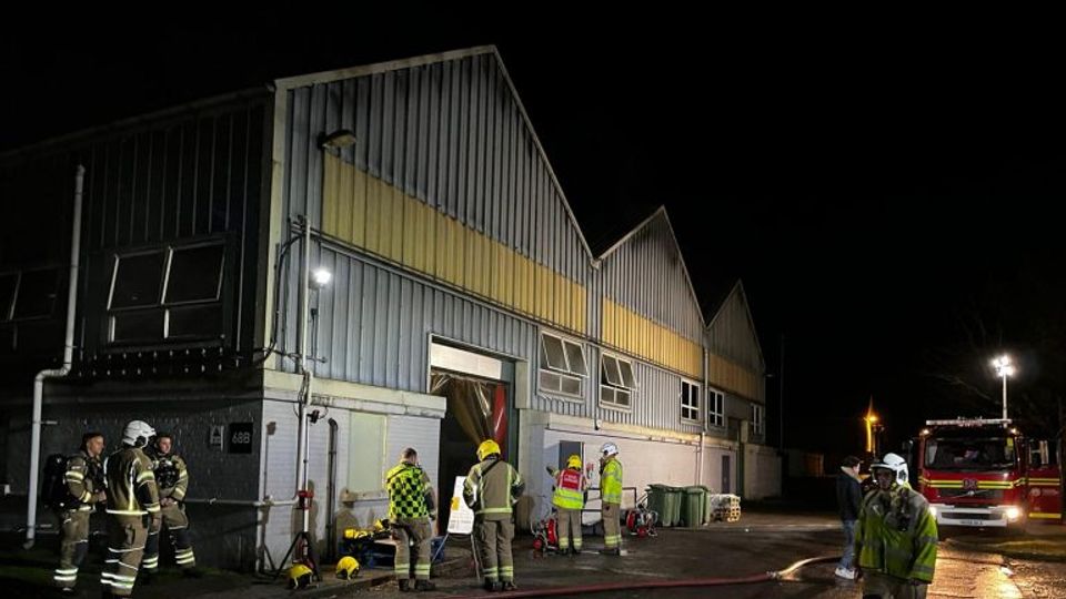 Fire crews tackle warehouse blaze in East Hampshire