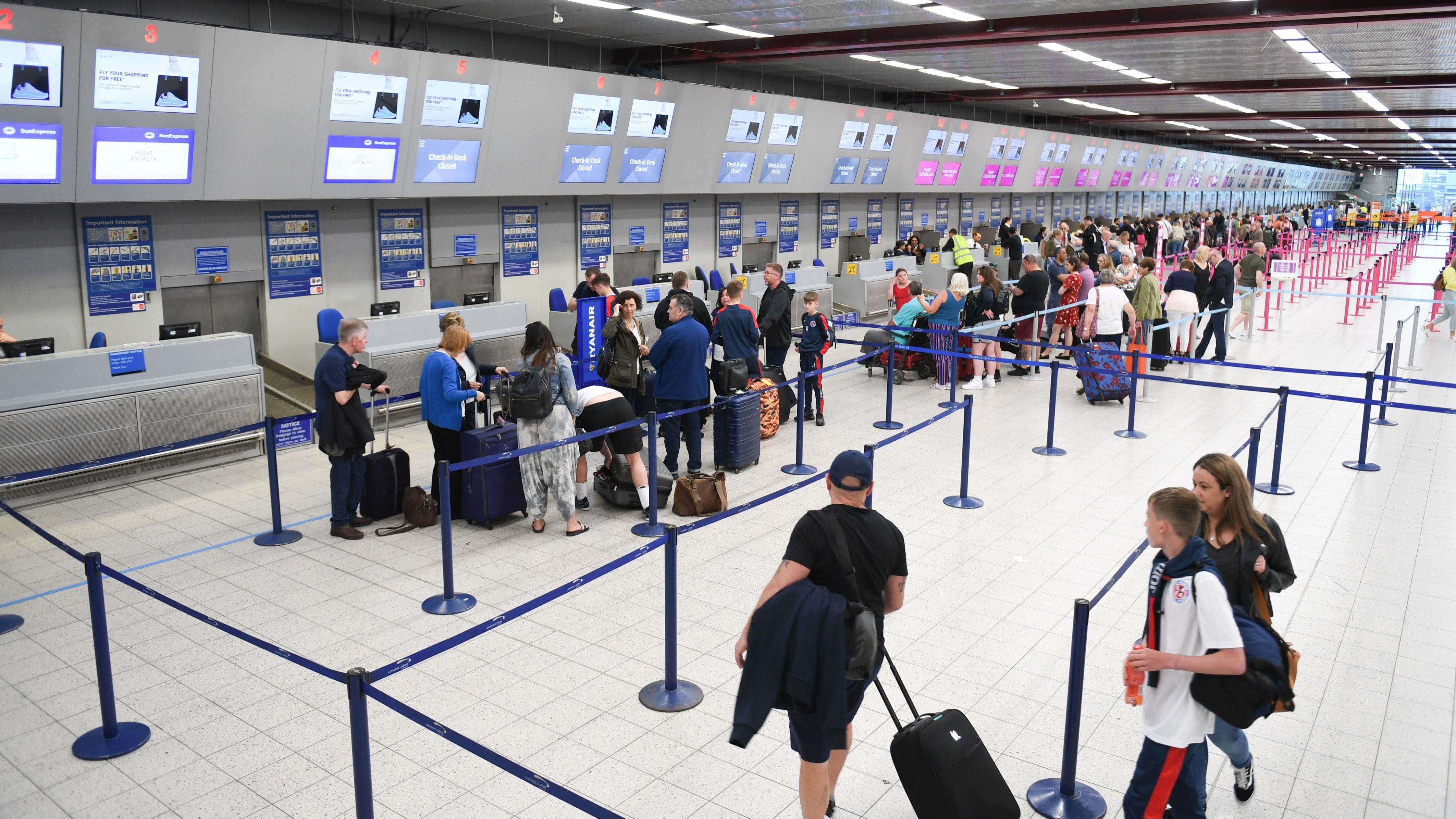 New survey reveals how long queues at Stansted Airport | News - Greatest Hits Radio (Essex)
