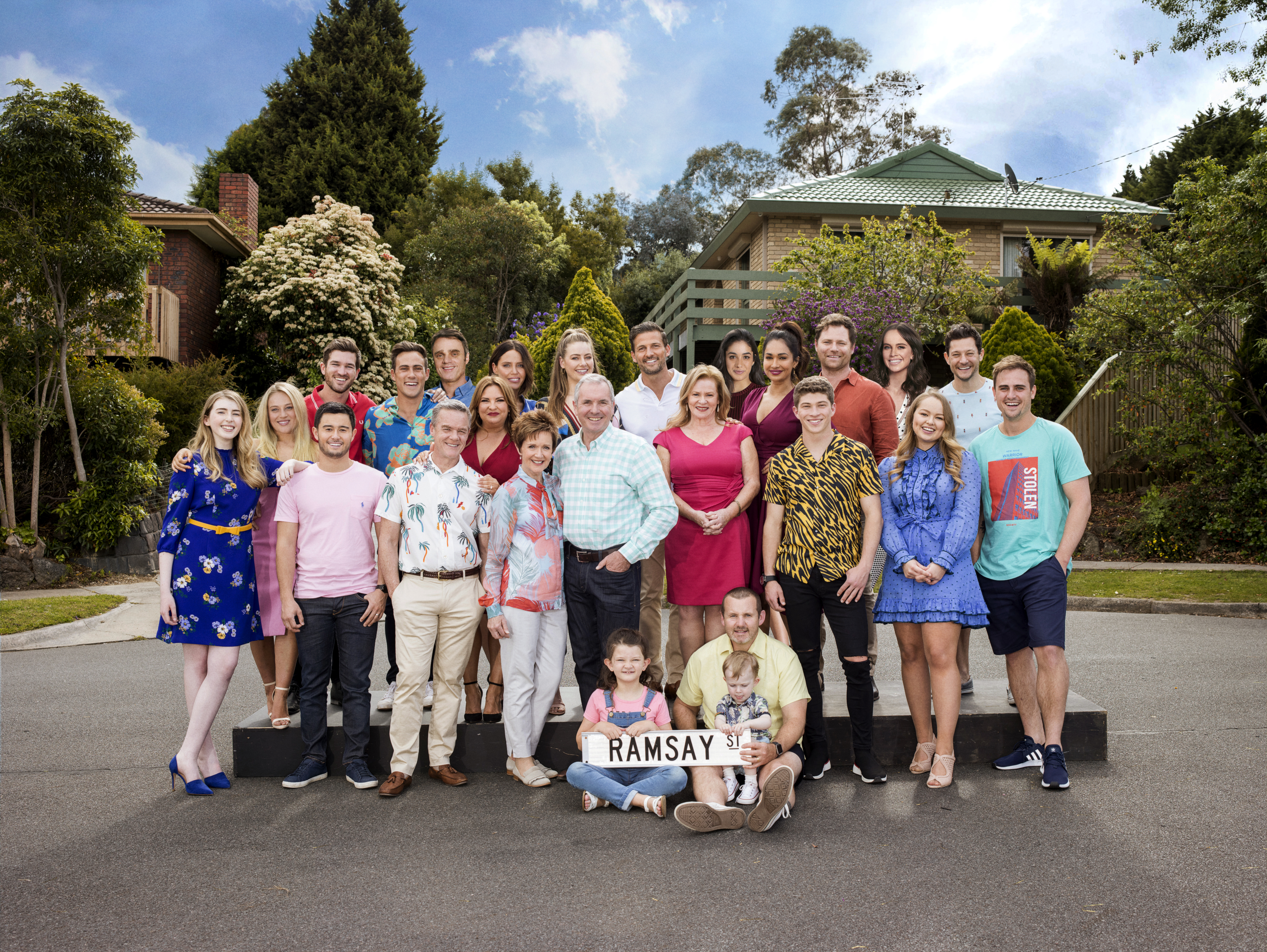 Neighbours cast members reunite ahead of new series