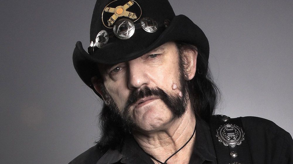Lemmy takes aim at politicians on unreleased Motörhead song – listen