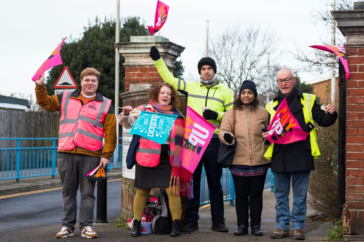 teachers-in-wales-reject-pay-offer-with-strikes-due-on-march-2nd-news