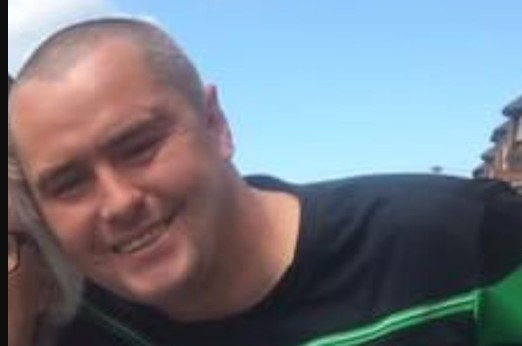 Man who died after being found seriously hurt at Glasgow flat named.
