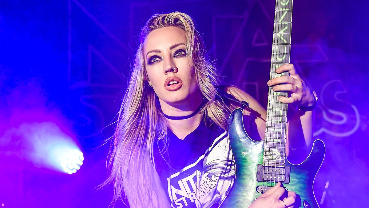 Nita Strauss Rejoins Alice Coopers Band