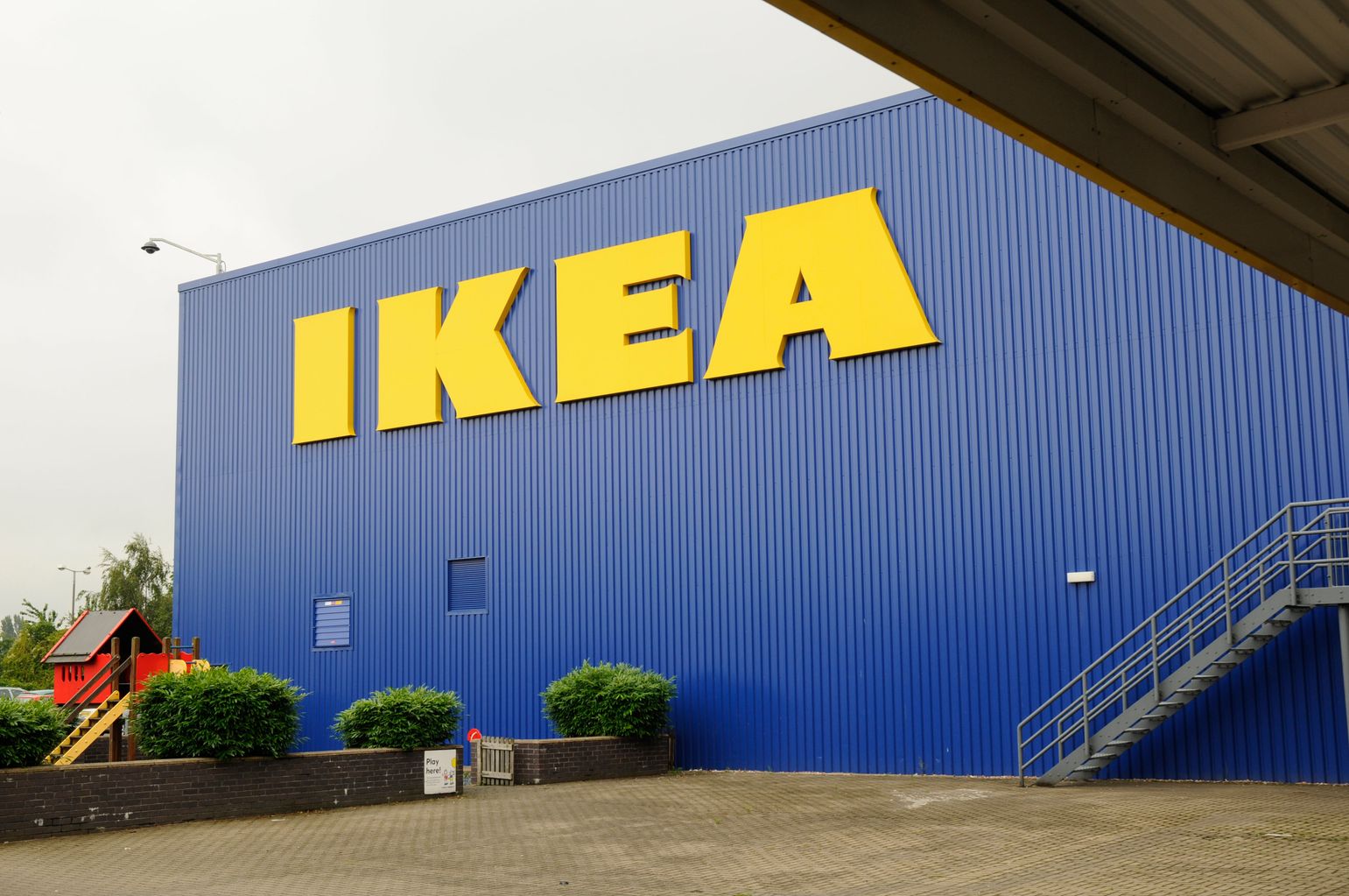 Cramped rooms on display at Wednesbury Ikea to highlight homelessness ...