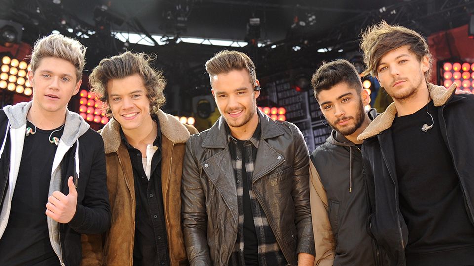 One Direction members celebrate fifth anniversary